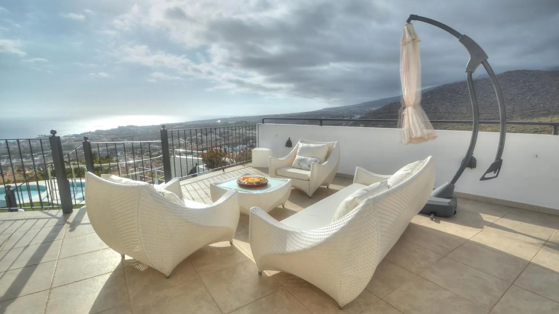 אדחה Luxuryvilla Heatedpool Costaadeje Panoramicseaview
