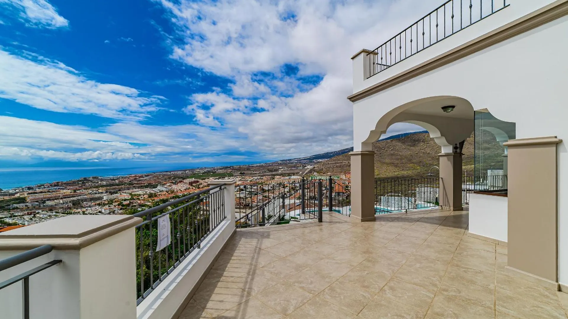 Luxuryvilla Heatedpool Costaadeje Panoramicseaview أذيخي 0*,