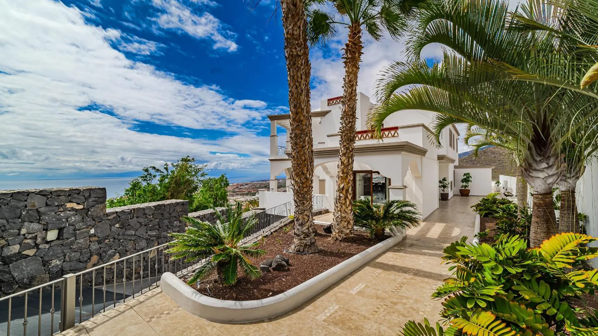 אדחה Luxuryvilla Heatedpool Costaadeje Panoramicseaview 0*,  ספרד