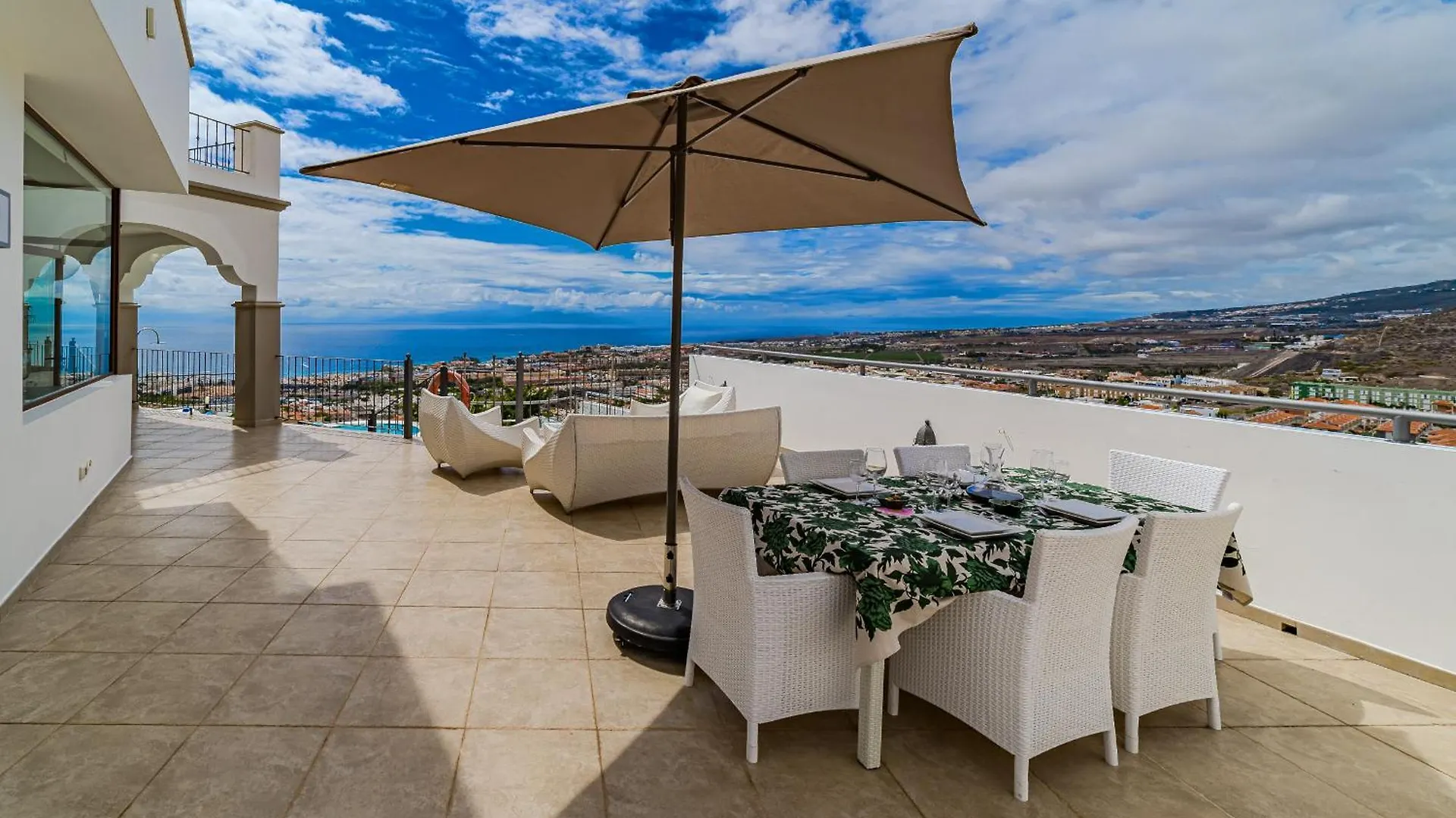 فيلة Luxuryvilla Heatedpool Costaadeje Panoramicseaview أذيخي إسبانيا